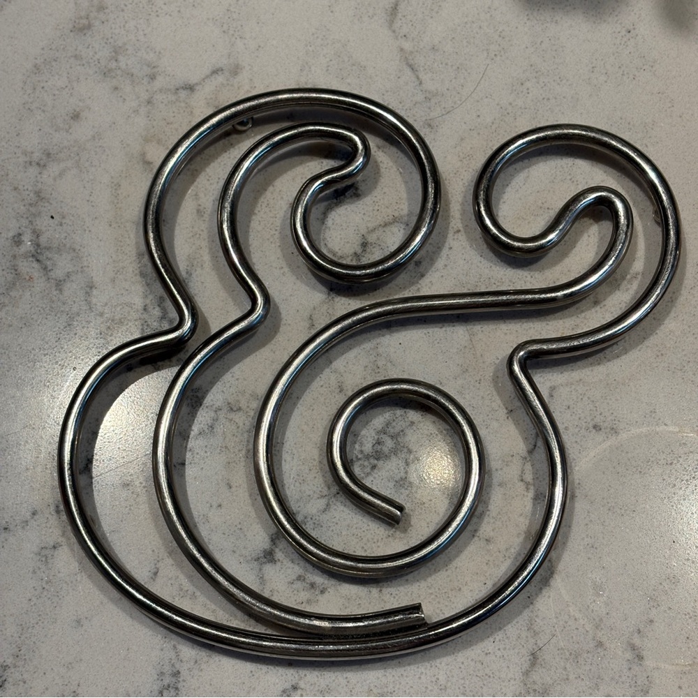 Kate Spade Silver Metal Ampersand Trivet